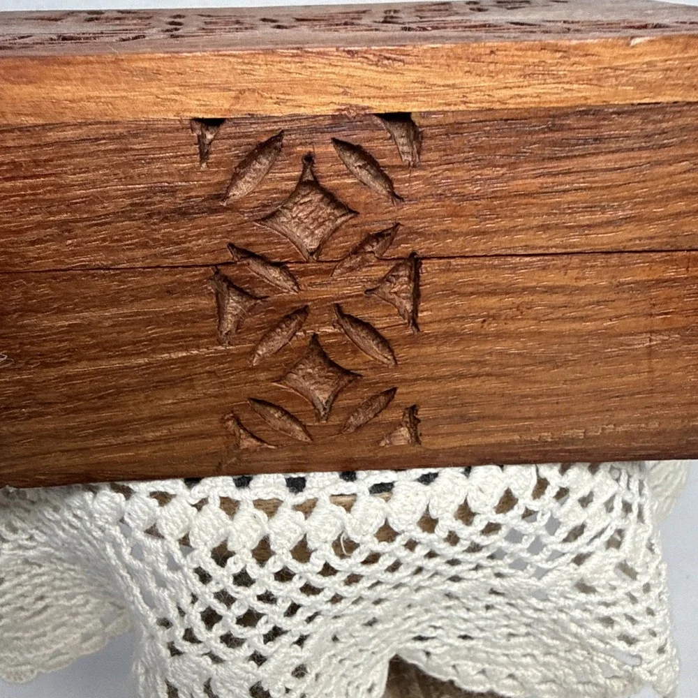 Vintage Wood Box Hand Carved Hinged . 6X2.5